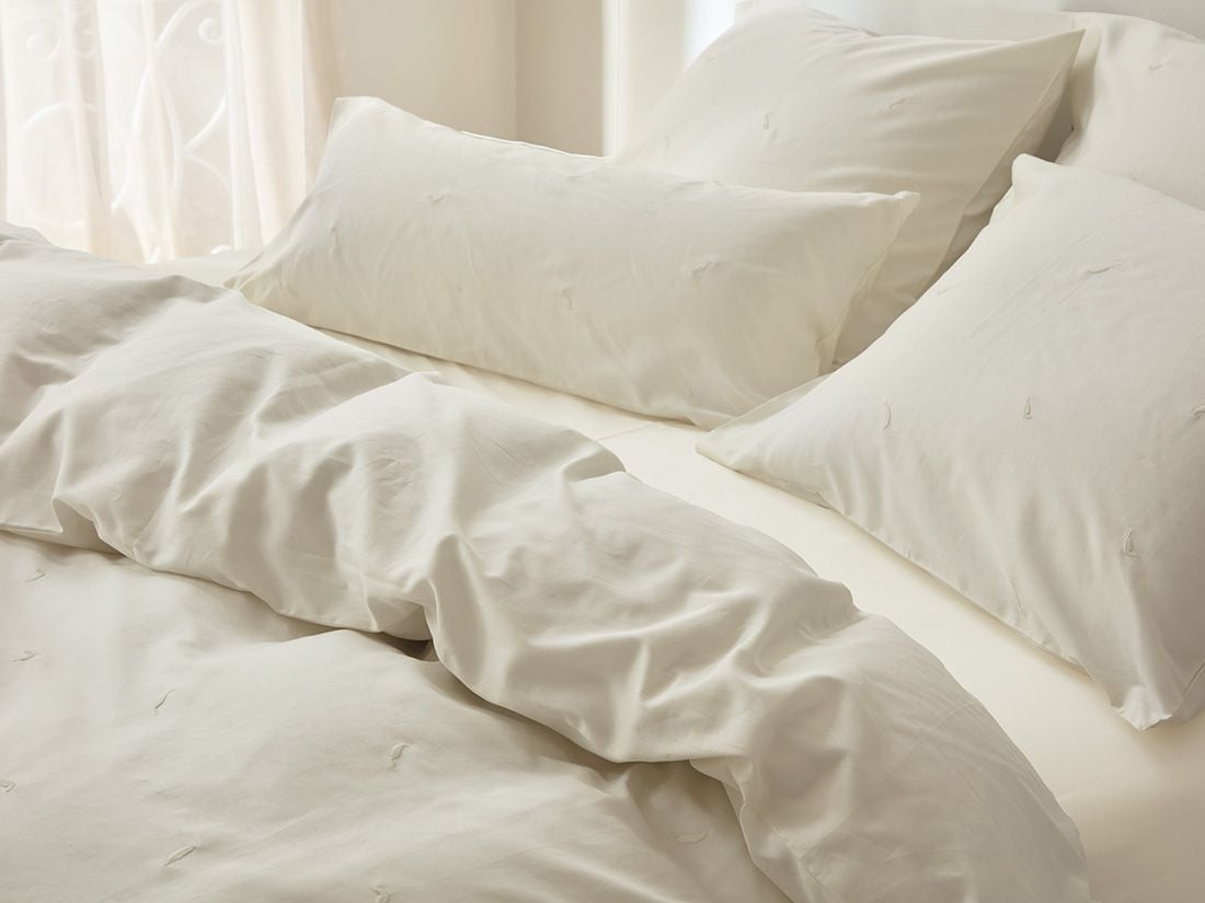 Kissenbezug Baumwollsatin Warm White Feather